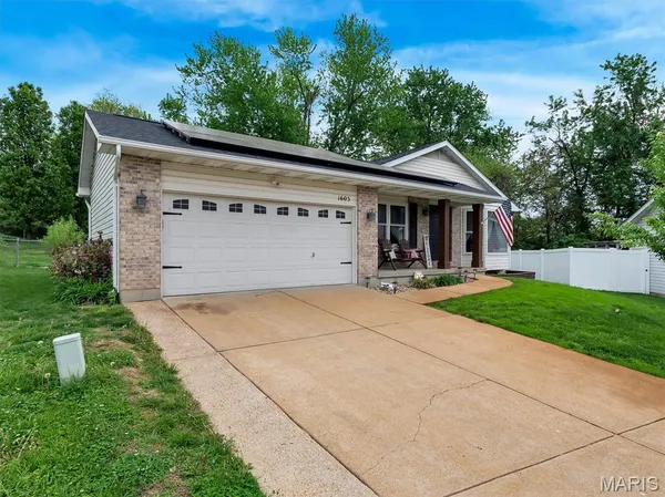 $309,999 | 1605 Paradise Landing Drive, Imperial, MO 63052