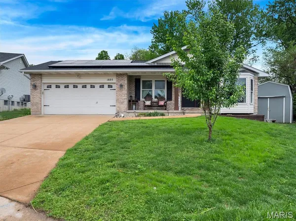 $309,999 | 1605 Paradise Landing Drive, Imperial, MO 63052