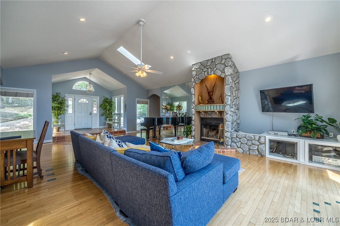 39 Island View Road Eldon, MO 65026 - Photo 14 of 58