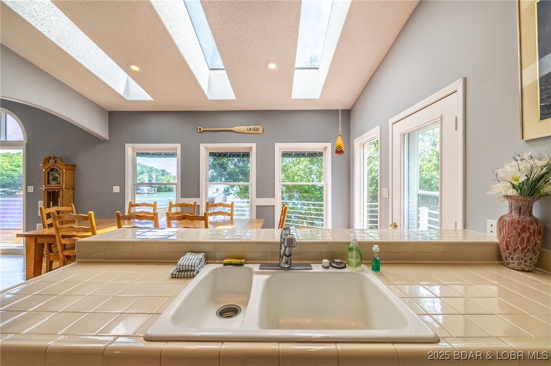 39 Island View Road Eldon, MO 65026 - Photo 20 of 58