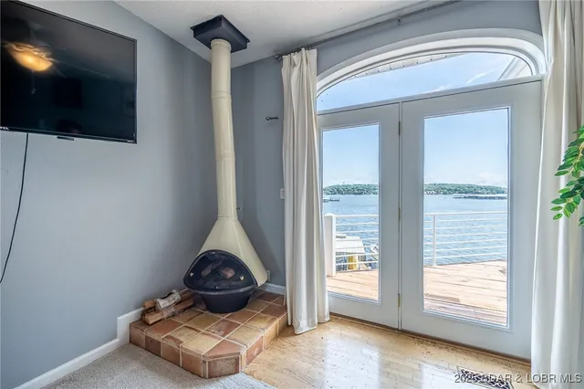 $599,000 | 39 Island View Road, Eldon, MO 65026