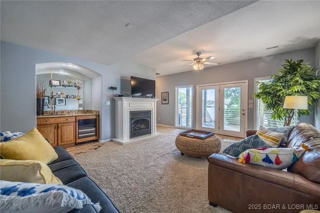 $599,000 | 39 Island View Road, Eldon, MO 65026