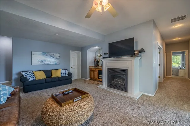 $599,000 | 39 Island View Road, Eldon, MO 65026