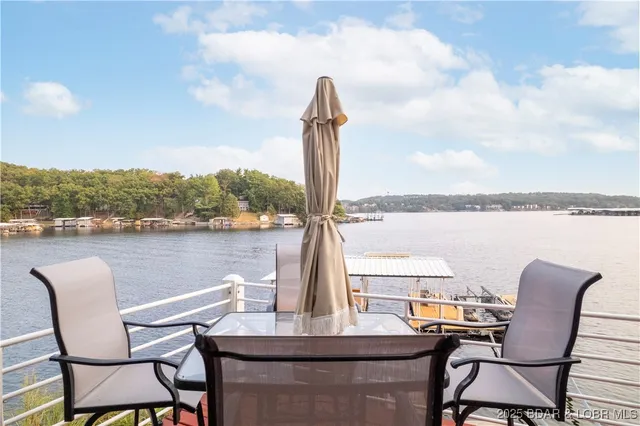 $599,000 | 39 Island View Road, Eldon, MO 65026