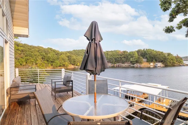 $599,000 | 39 Island View Road, Eldon, MO 65026