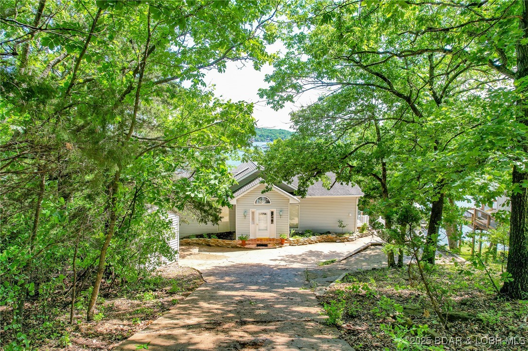 39 Island View Road Eldon, MO 65026 - Photo 4 of 58