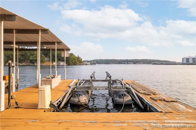 $599,000 | 39 Island View Road, Eldon, MO 65026