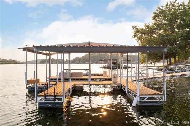 $599,000 | 39 Island View Road, Eldon, MO 65026