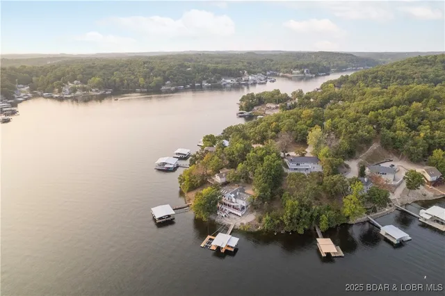 $599,000 | 39 Island View Road, Eldon, MO 65026