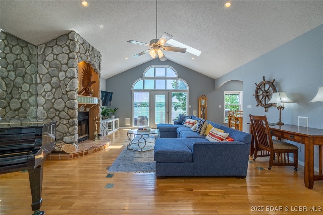 39 Island View Road Eldon, MO 65026 - Photo 8 of 58