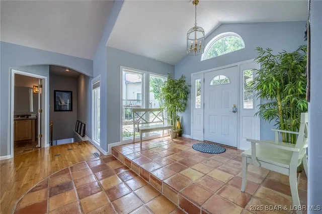 $599,000 | 39 Island View Road, Eldon, MO 65026