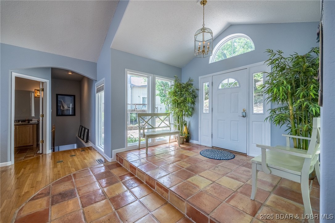 39 Island View Road Eldon, MO 65026 - Photo 9 of 58