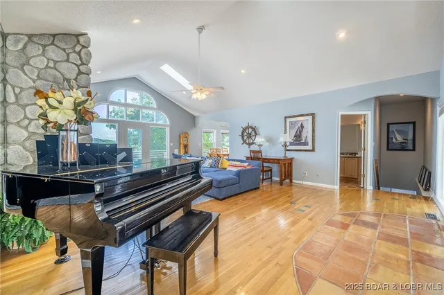 $599,000 | 39 Island View Road, Eldon, MO 65026