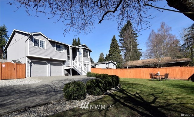 6417 Cady Road Everett, WA 98203 - Photo 3 of 20