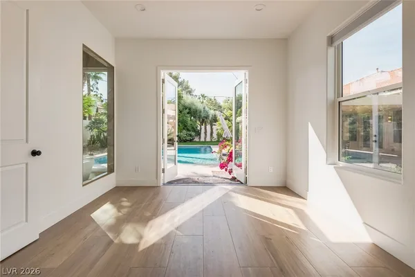 $6,000 | 8313 Granite Lake Drive, Las Vegas, NV 89128