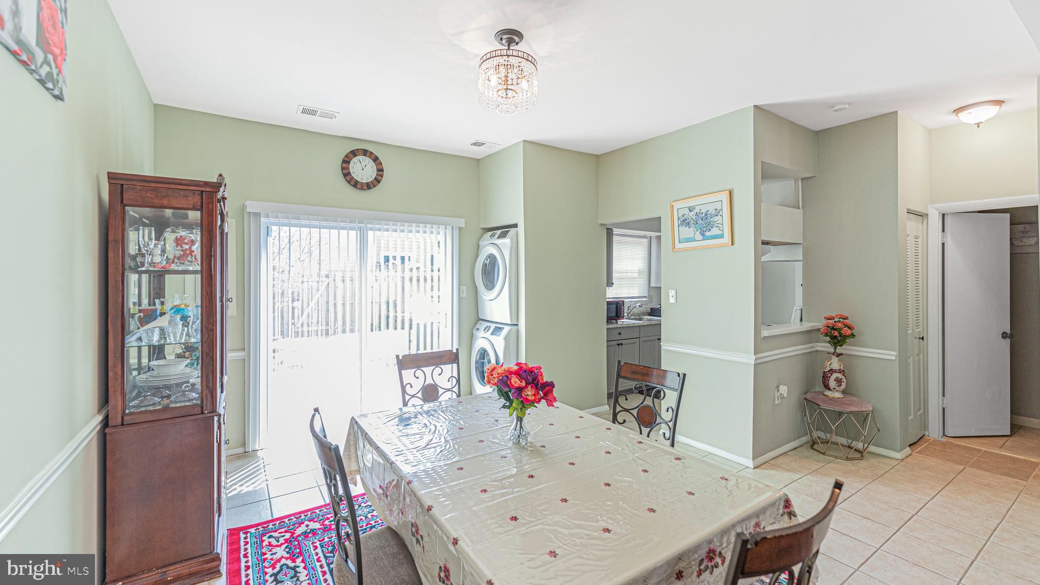 9078 McClellan Common Manassas, VA 20110 - Photo 3 of 10