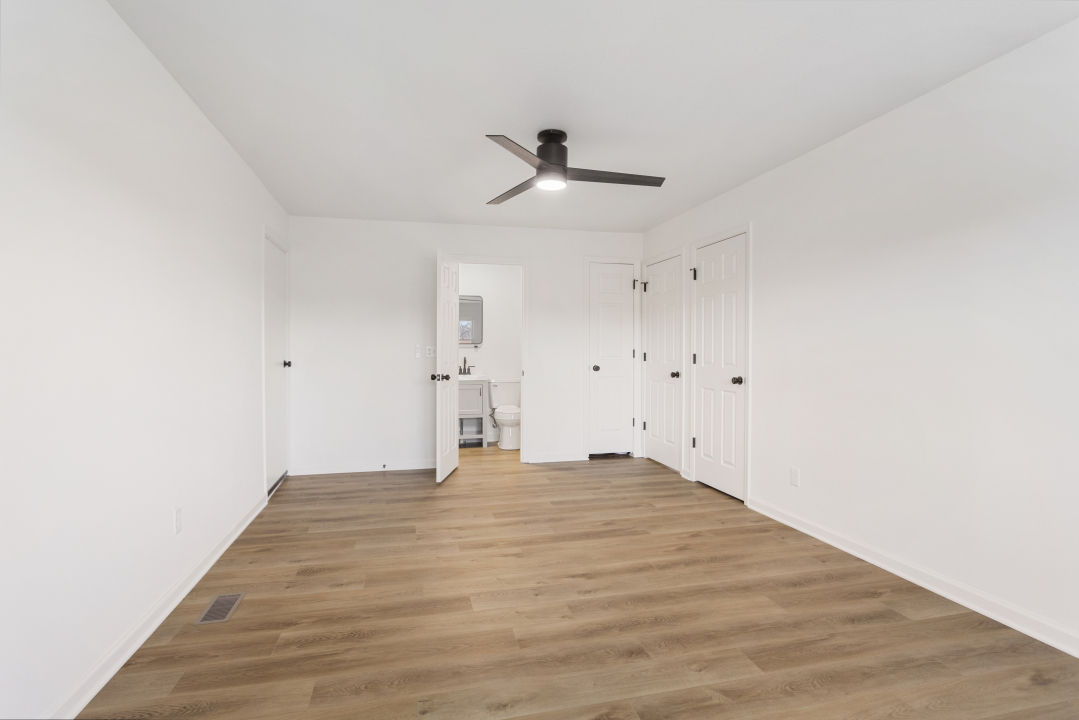 2803 Maplewood Drive Champaign, IL 61821 - Photo 10 of 39 a view of empty room with wooden floor