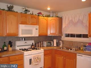 2859 Shipley Road Philadelphia, PA 19152 - Photo 2 of 6 Gallery Image 2