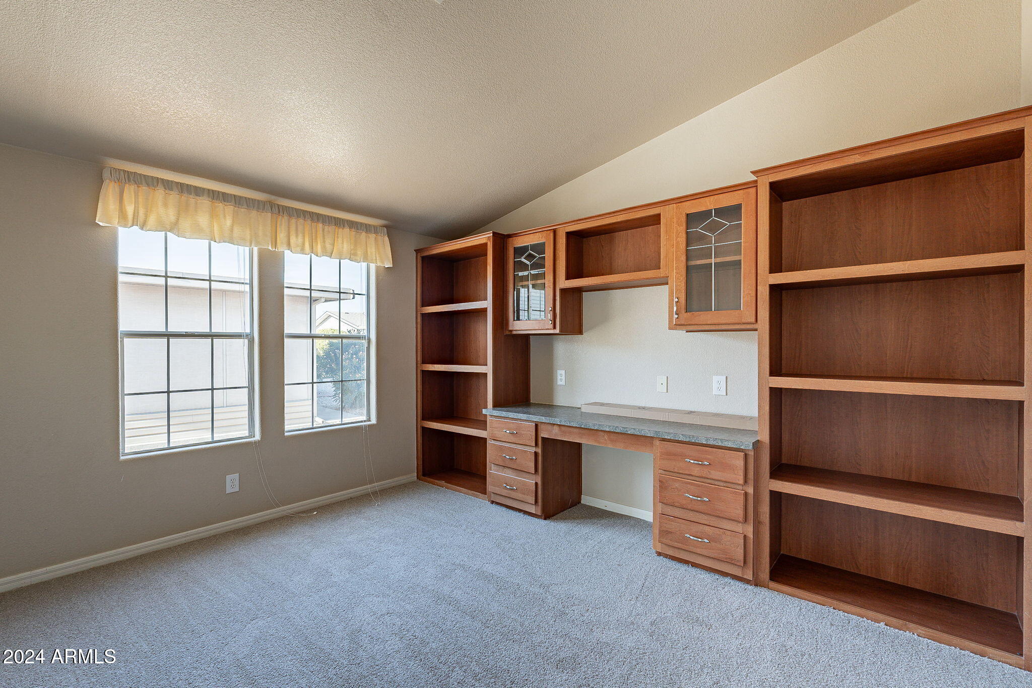 3301 South Goldfield Road, Unit 2015 Apache Junction, AZ 85119 - Photo 27 of 62 25-web-or-mls-Goldfield-25