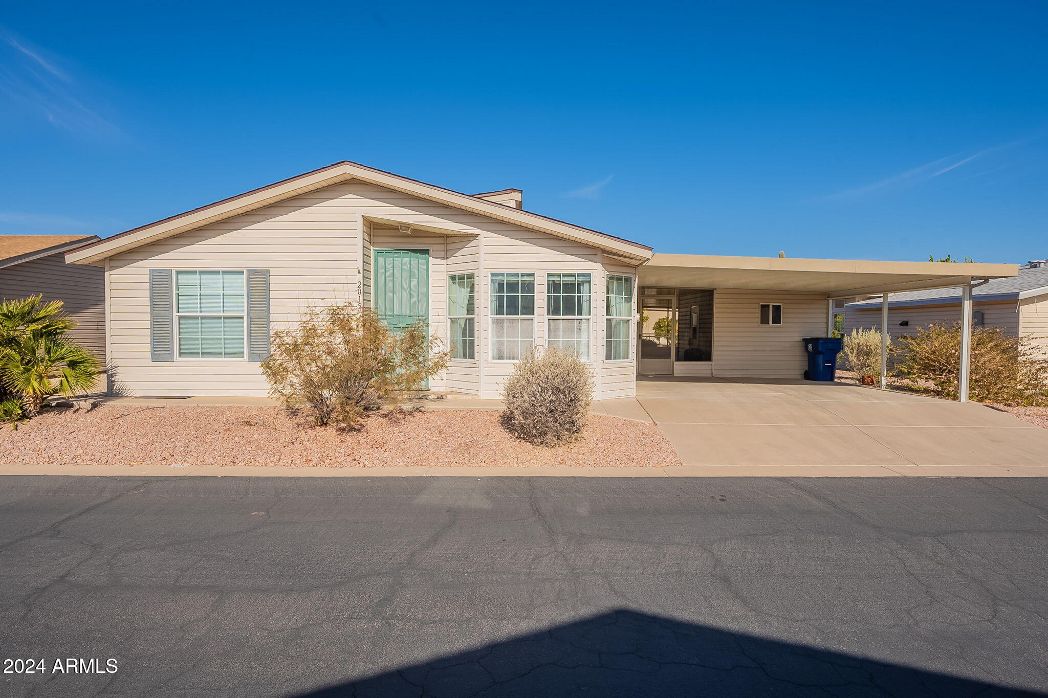 3301 South Goldfield Road, Unit 2015 Apache Junction, AZ 85119 - Photo 7 of 62 2-web-or-mls-Goldfield-2