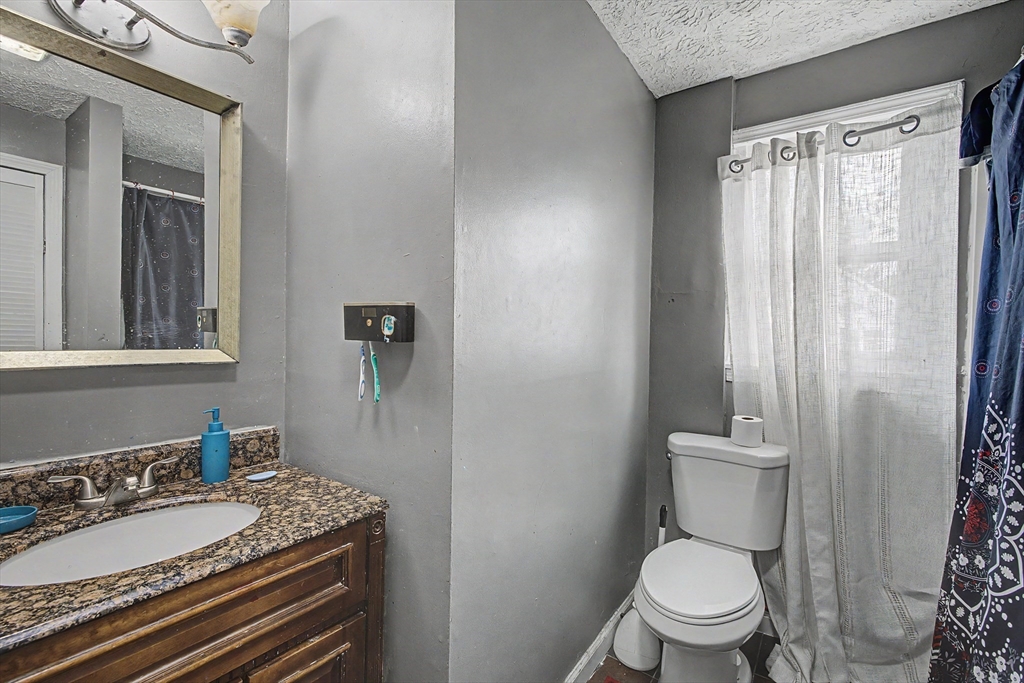 23 Jenness Street Springfield, MA 01104 - Photo 17 of 25