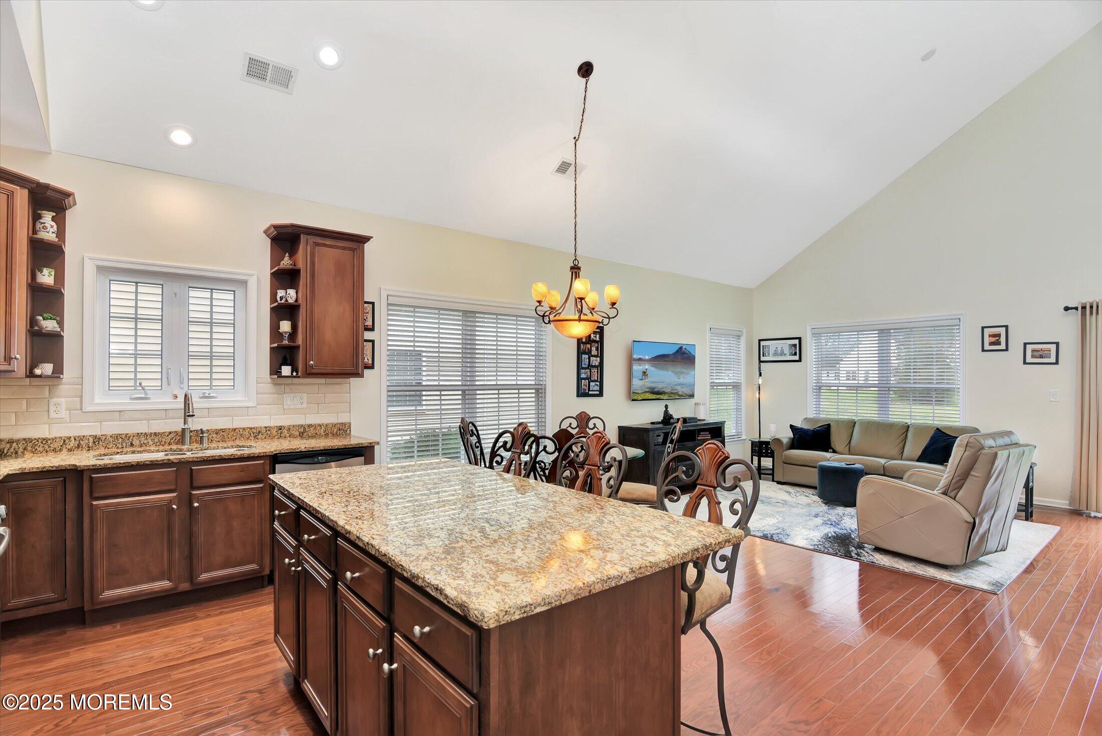 9 Crawford Road Manalapan, NJ 07726 - Photo 38 of 61 Kitchen