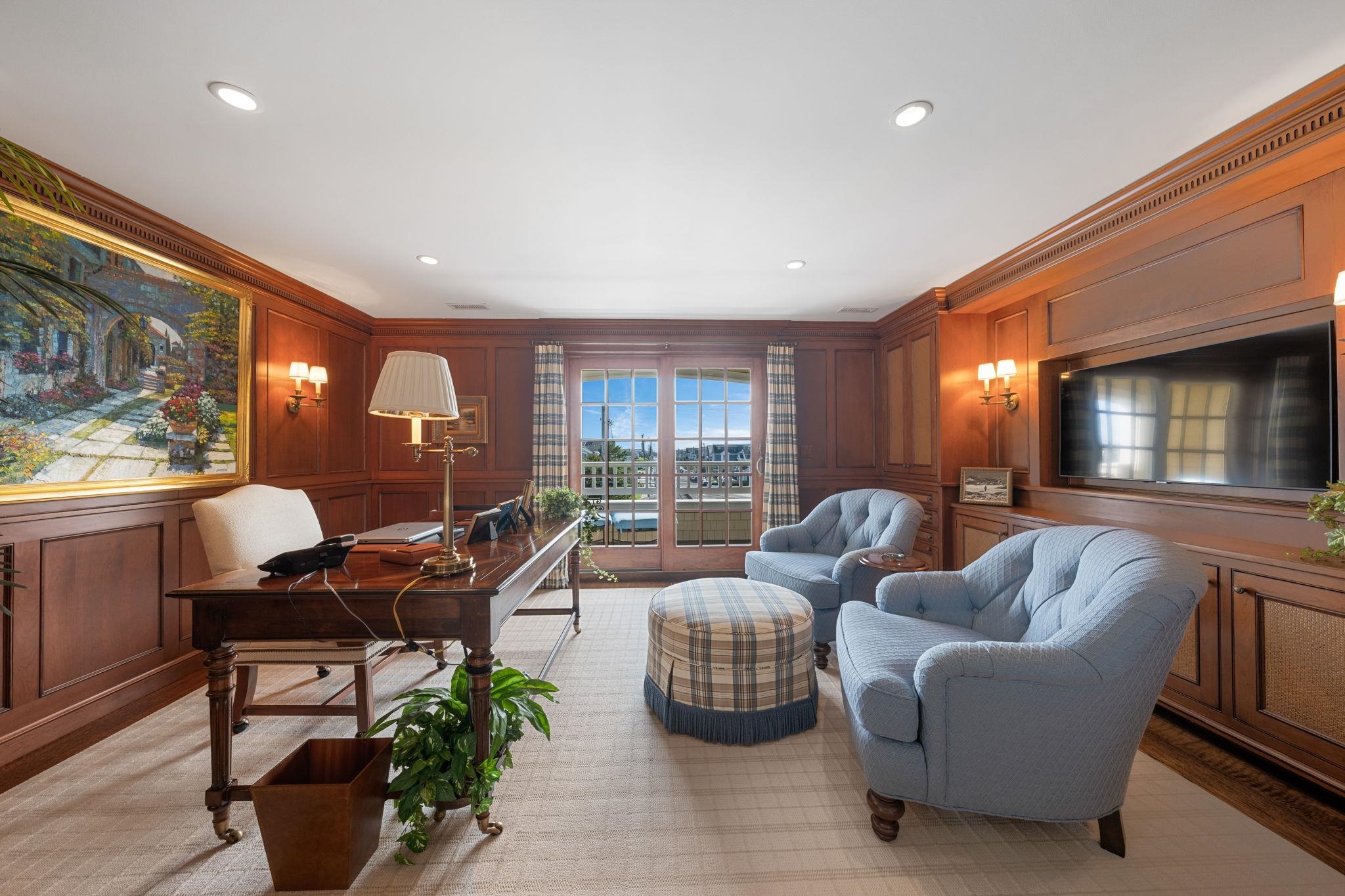 501 42nd Street Avalon, NJ 08202 - Photo 43 of 50 a living room with furniture and a large window