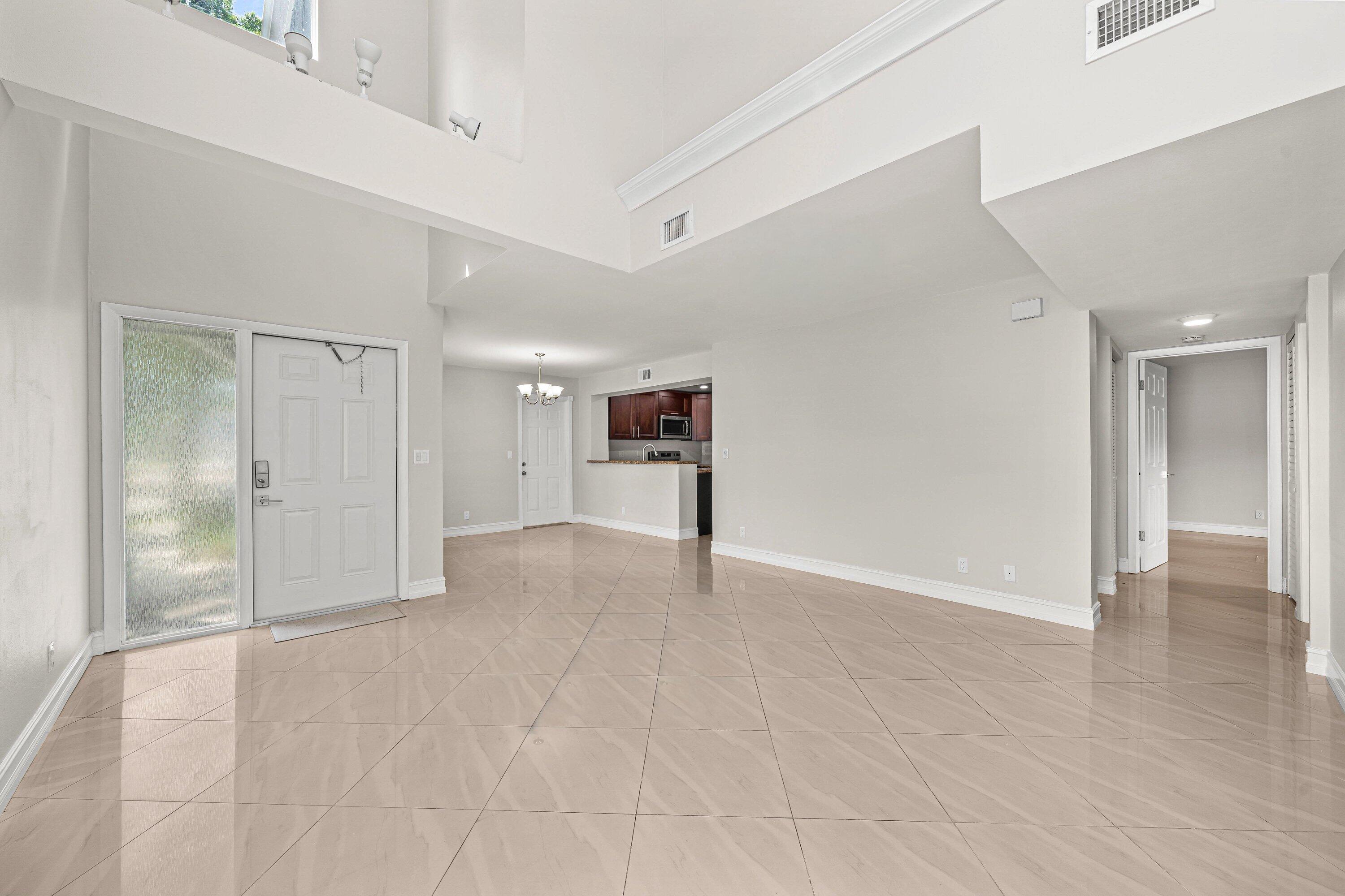 5331 Buckhead Circle, Unit 1030 Boca Raton, FL 33431 - Photo 8 of 50 007-5331BuckheadCircle-BocaRaton-FL-3348