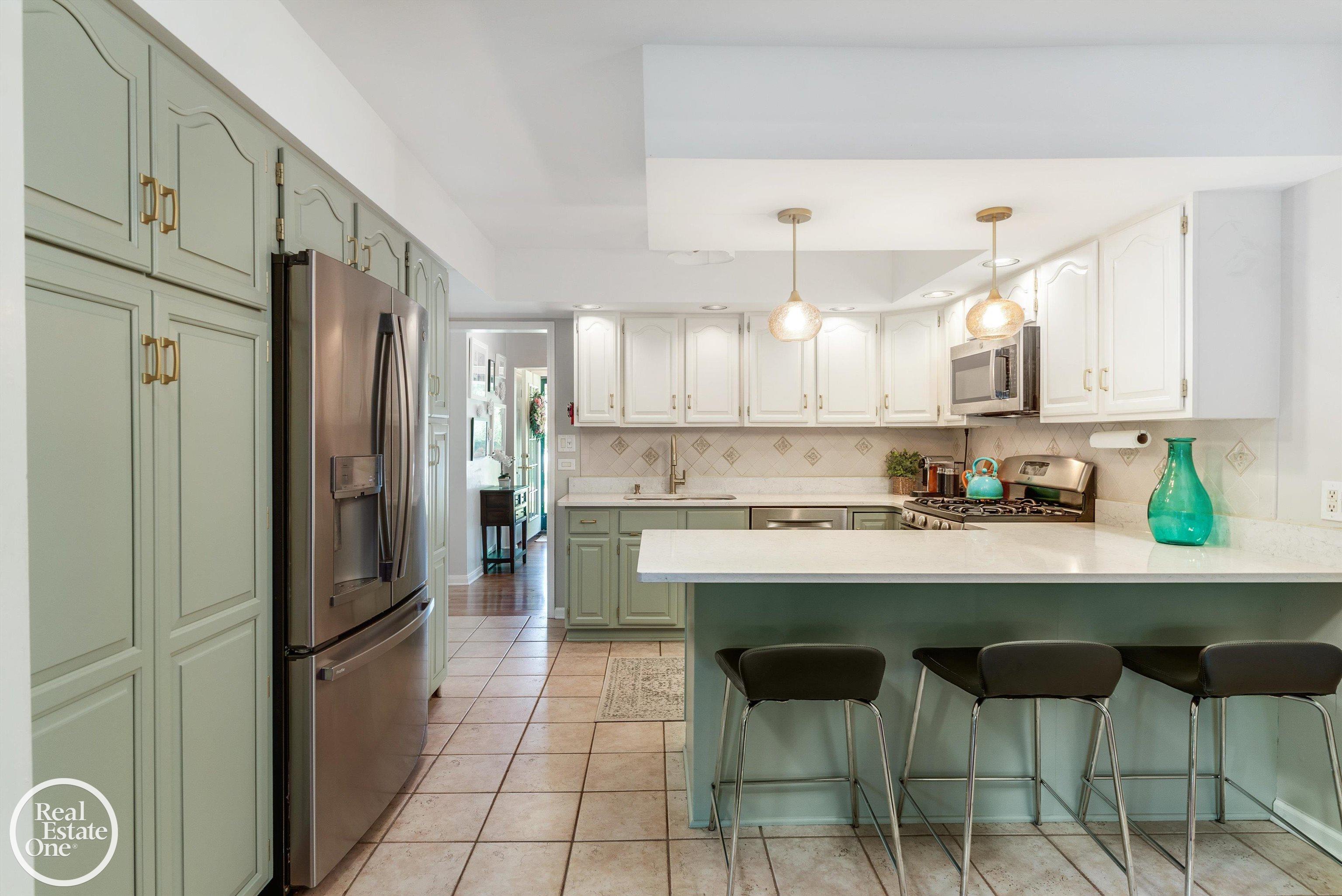 1088 Torrey Road Grosse Pointe, MI 48236 - Photo 11 of 50 Eat-in Kitchen