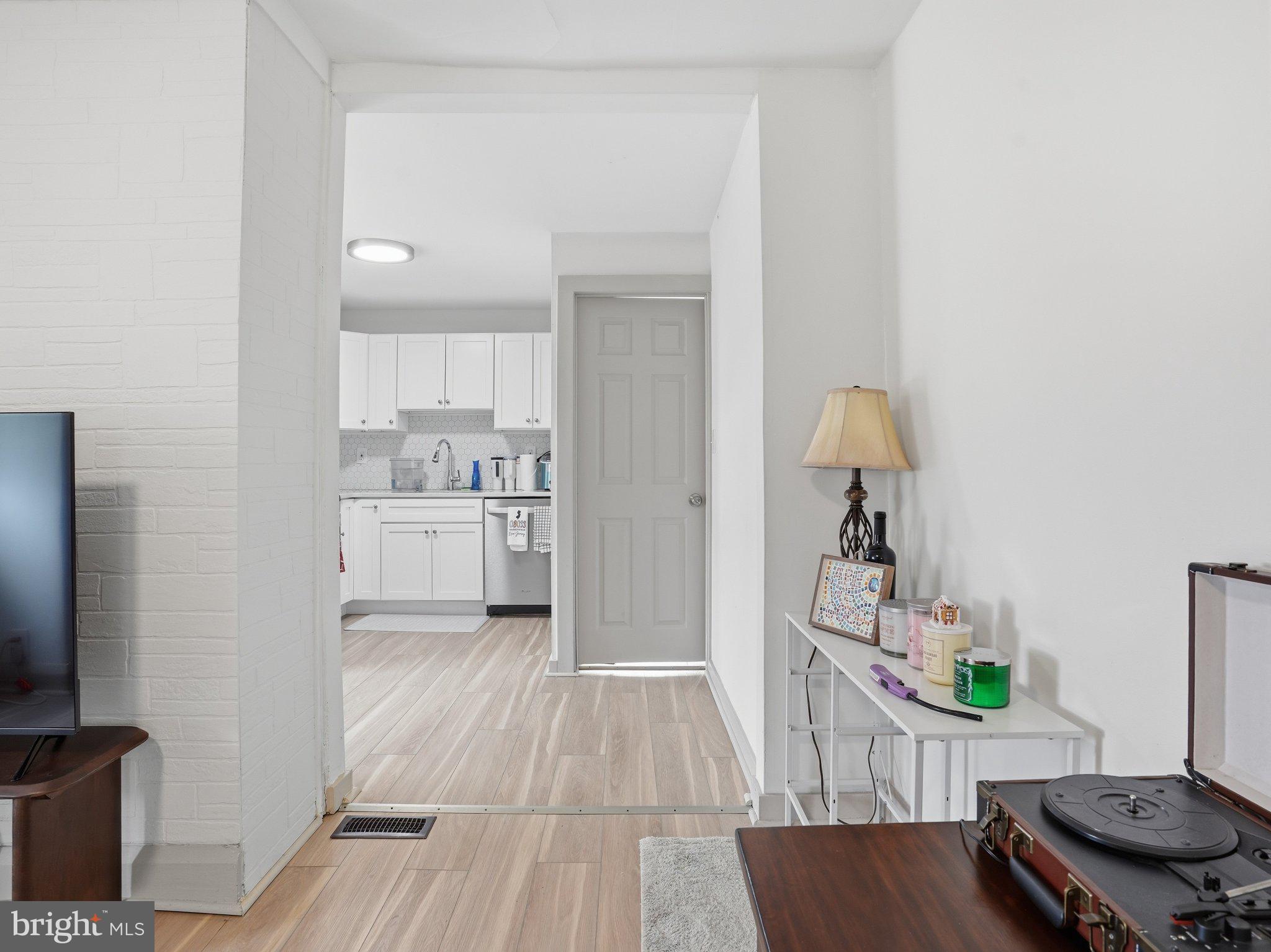 100 Potter Street, Unit 6 Haddonfield, NJ 08033 - Photo 3 of 16