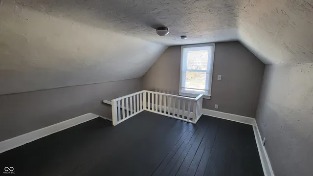 $825 | 330 West 6th Street, Anderson, IN 46016