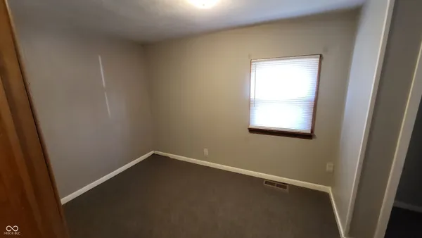 $750 | 330 West 6th Street, Anderson, IN 46016