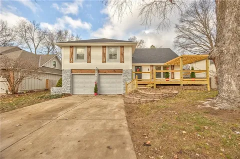 $419,000 | 10036 Wedd Drive, Overland Park, KS 66212