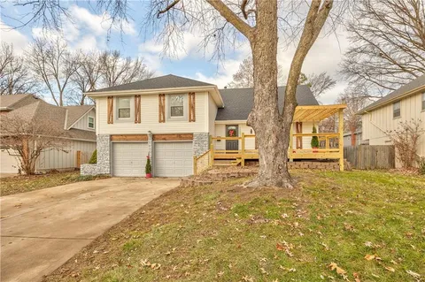 $419,000 | 10036 Wedd Drive, Overland Park, KS 66212