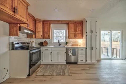 $419,000 | 10036 Wedd Drive, Overland Park, KS 66212