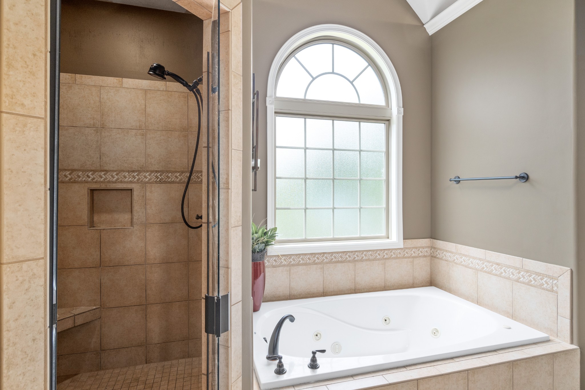 1321 Gratton Road Clarksville, TN 37043 - Photo 23 of 42 Gallery Image 23
