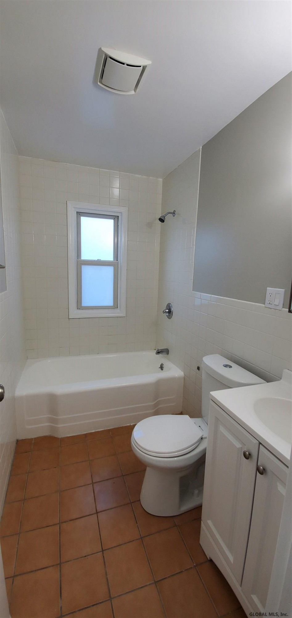 412 Clayton Road Schenectady, NY 12304 - Photo 11 of 19 Photo 11