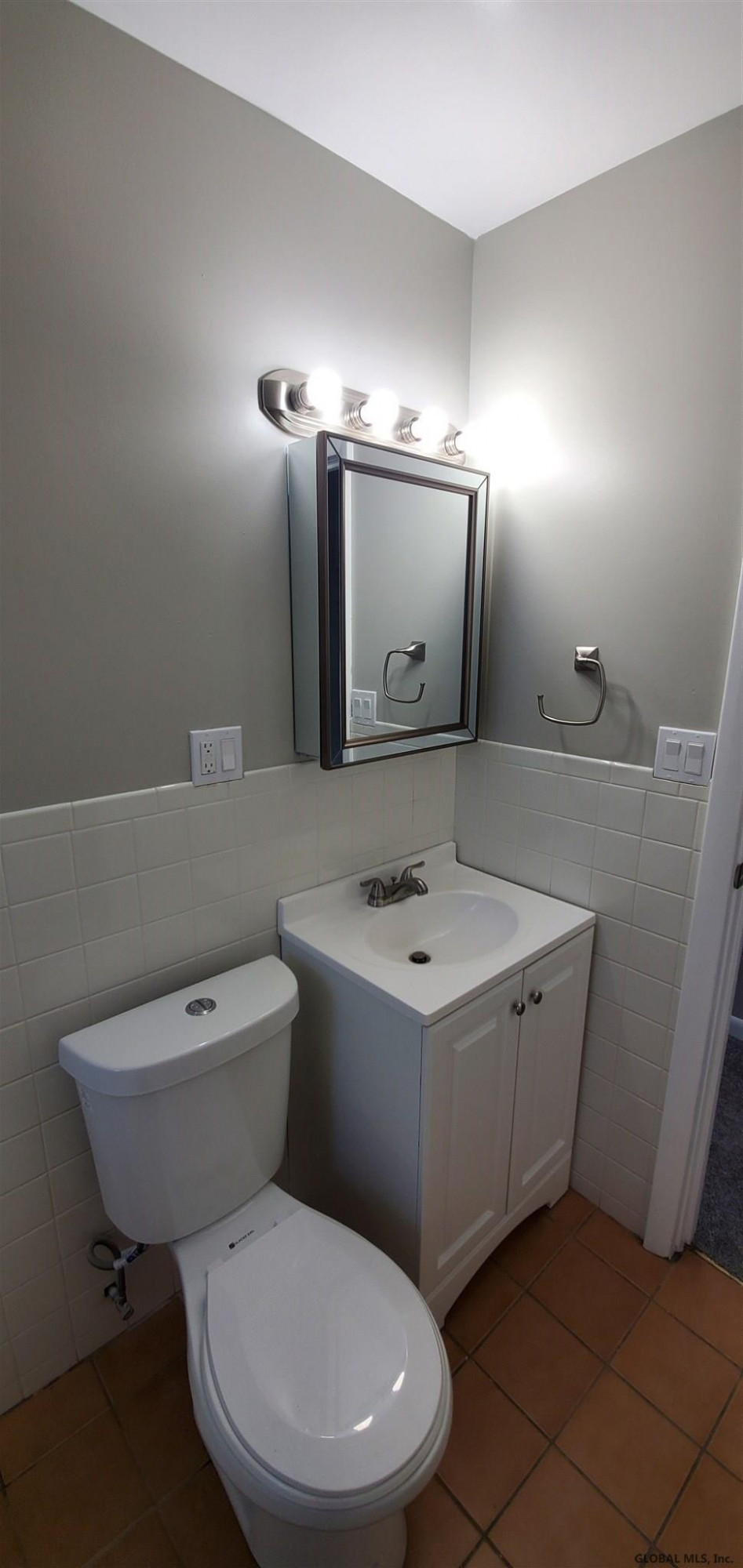 412 Clayton Road Schenectady, NY 12304 - Photo 13 of 19 Photo 13
