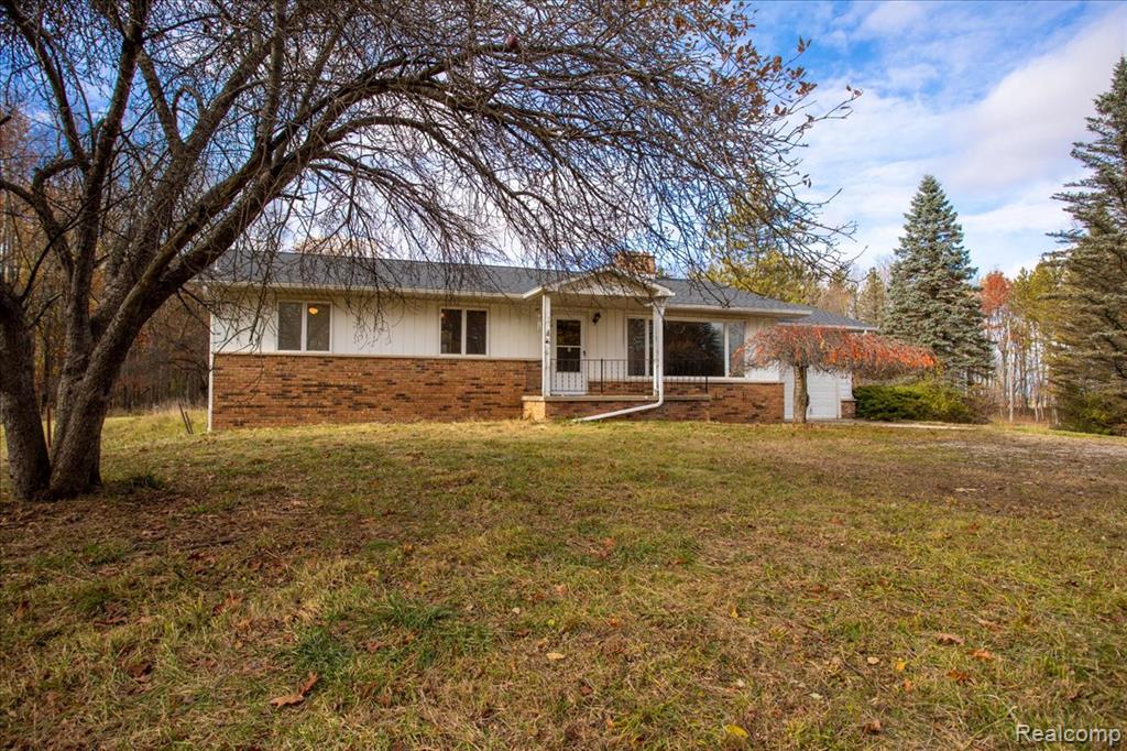 8465 Watson Road Marlette, MI 48453 - Photo 2 of 40
