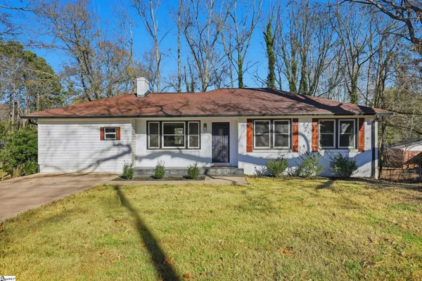 $319,900 | 601 South D Street, Easley, SC 29640