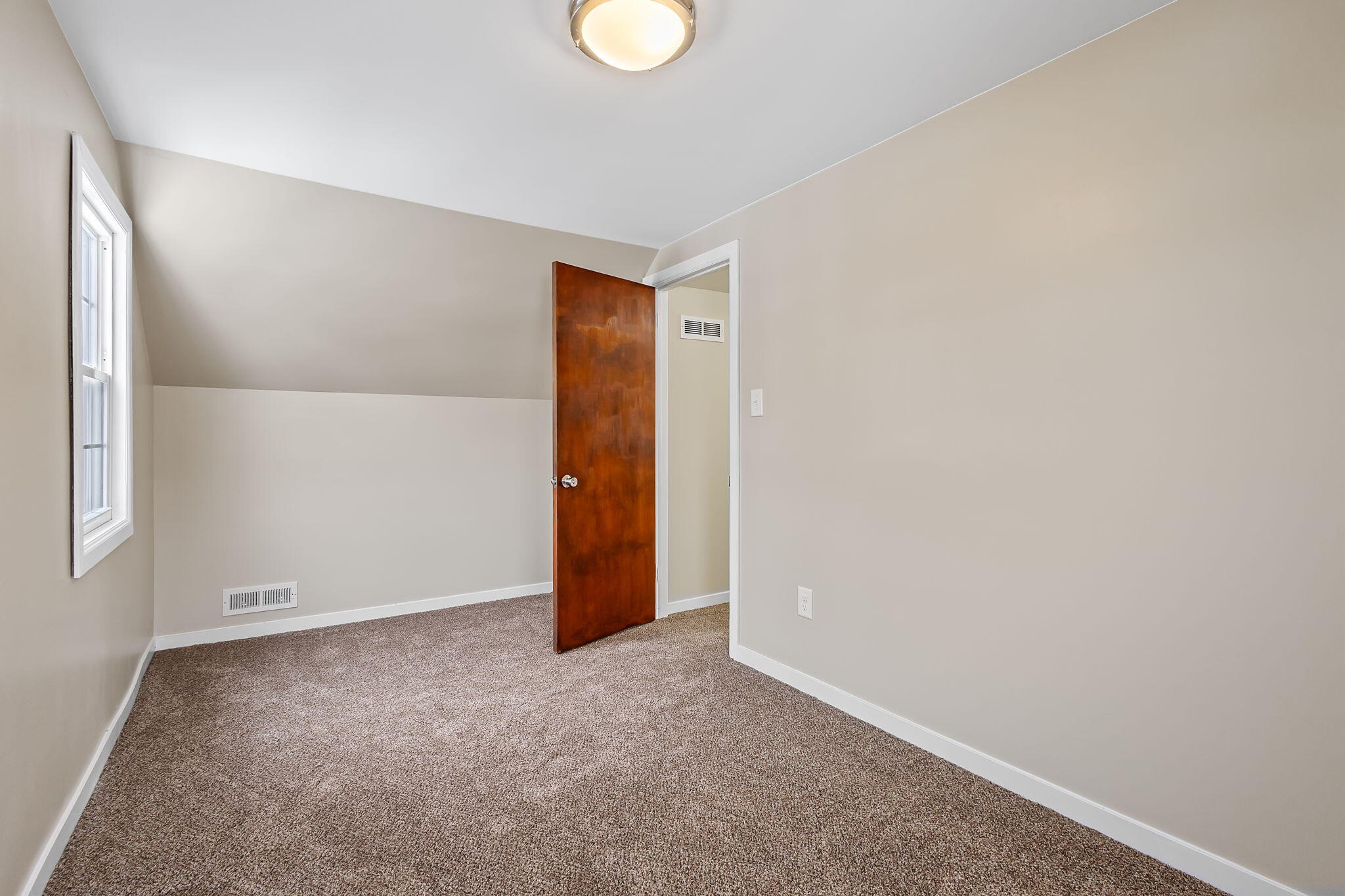 314 Cline Avenue Griffith, IN 46319 - Photo 20 of 36 a view of an empty room