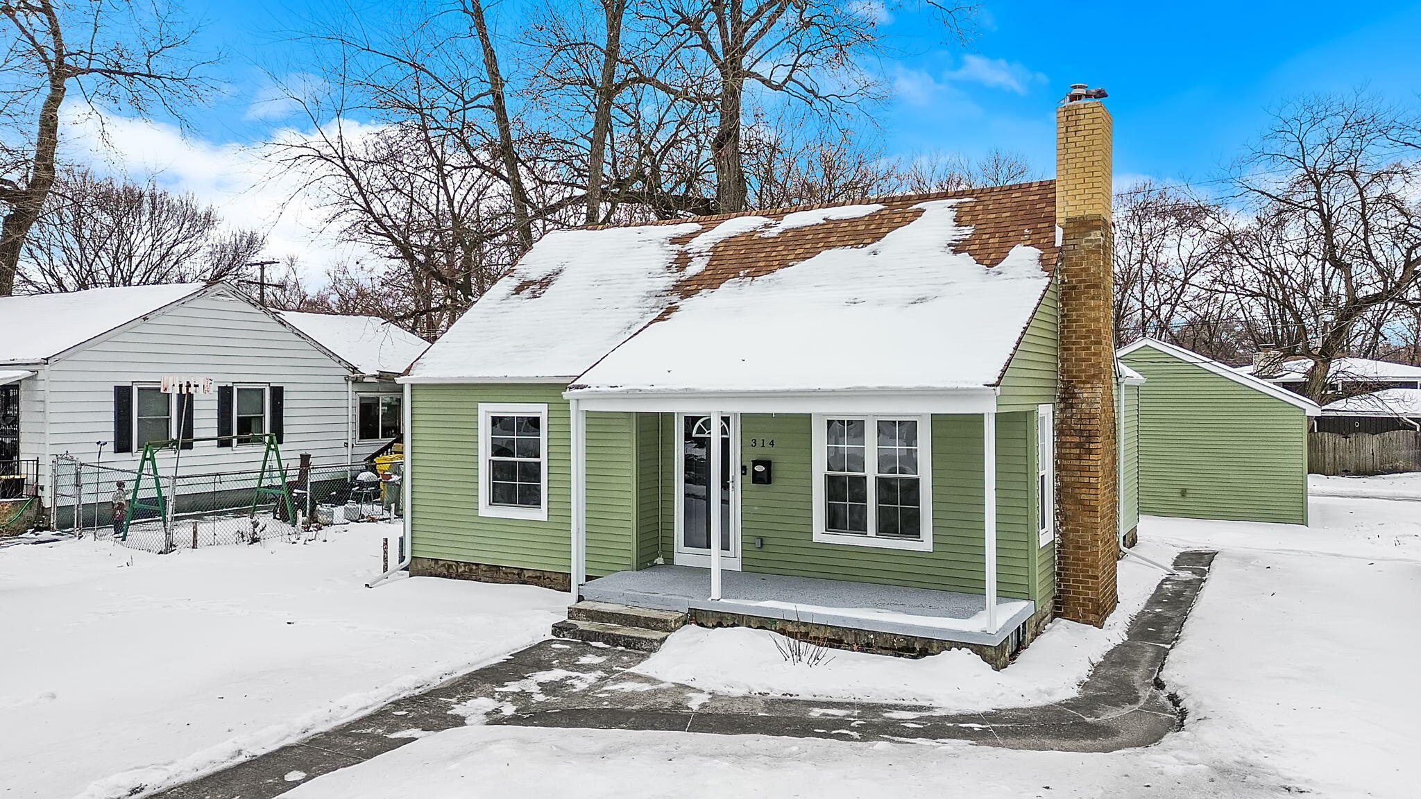 314 Cline Avenue Griffith, IN 46319 - Photo 2 of 38 2048x1152