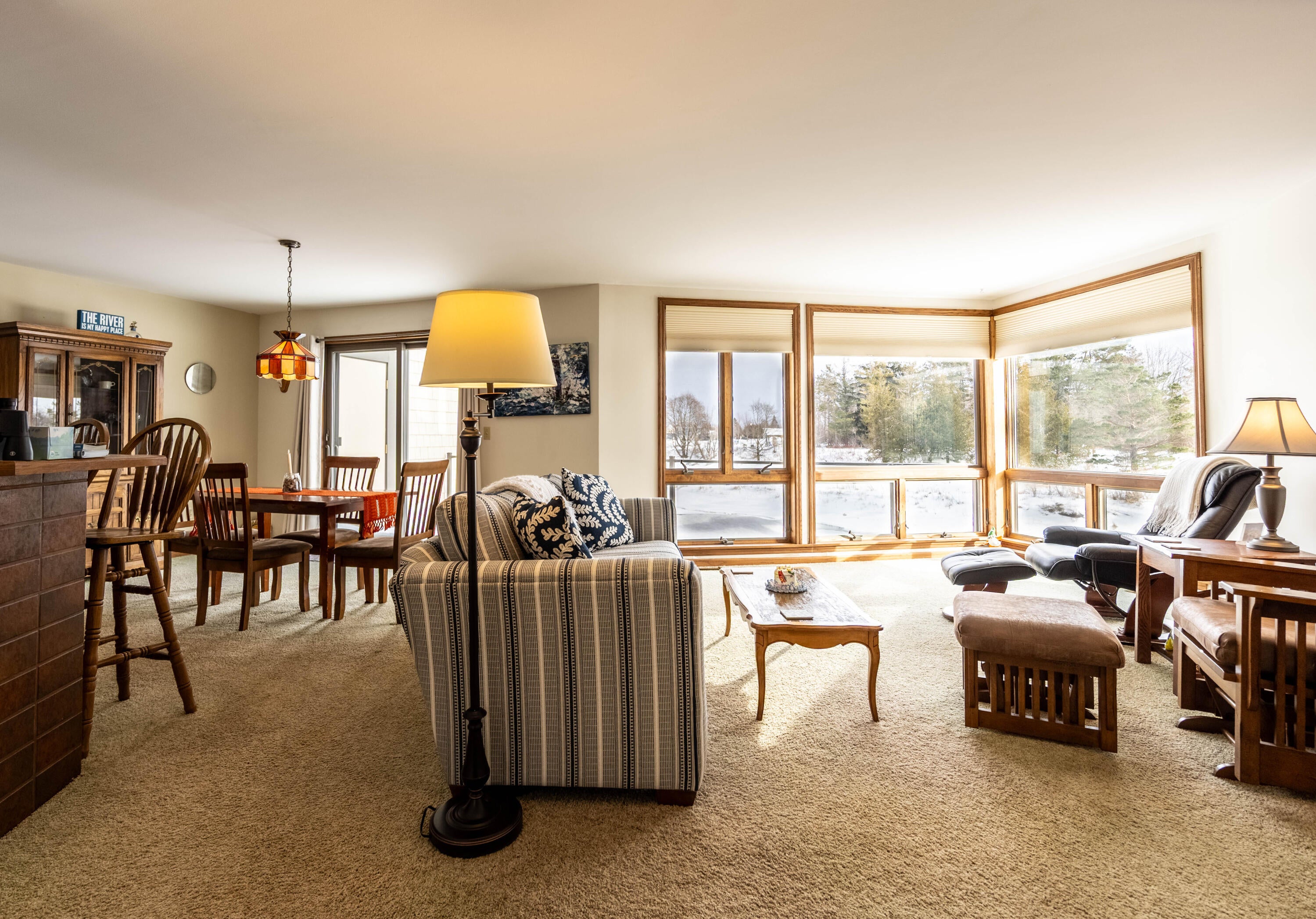 219 South Main Street Cheboygan, MI 49721 - Photo 6 of 28 Living Room