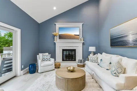 $1,925,000 | 2100 Glenn Road, Southold, NY 11971