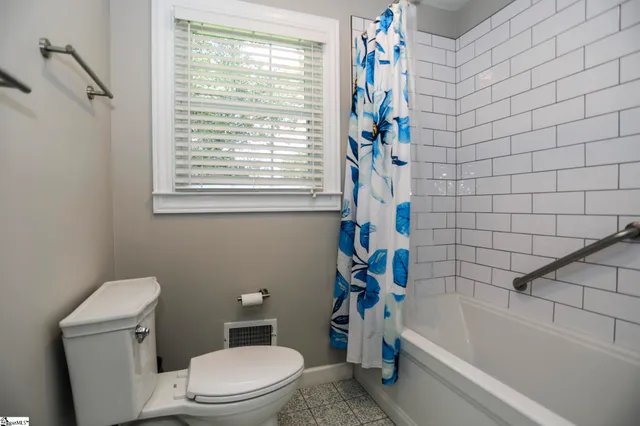 $499,999 | 1057 State Rd S-39-204, Pickens, SC 29671