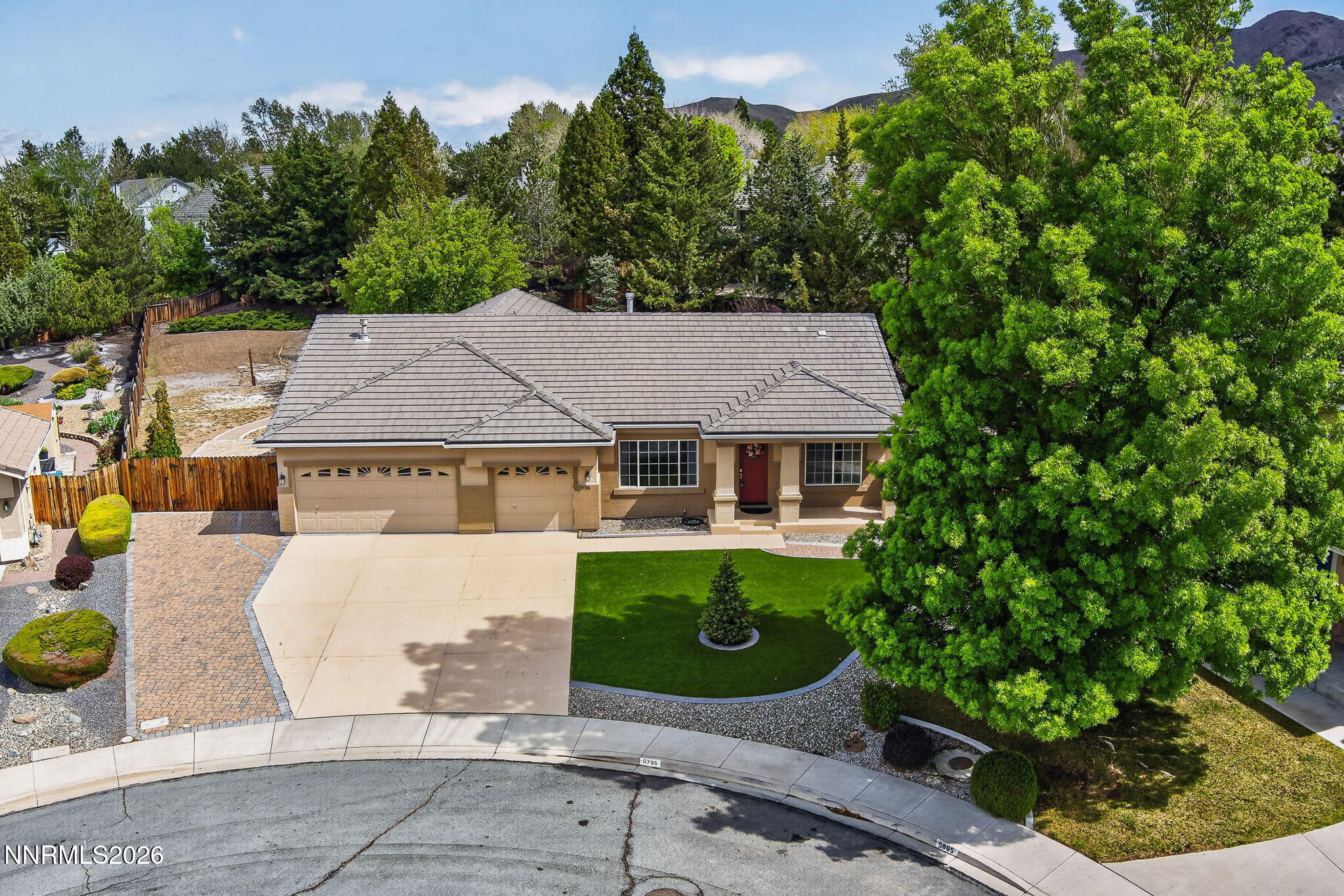 5795 Corvus Court Reno, NV 89502 - Photo 4 of 38 42-web-or-mls-corvus-43