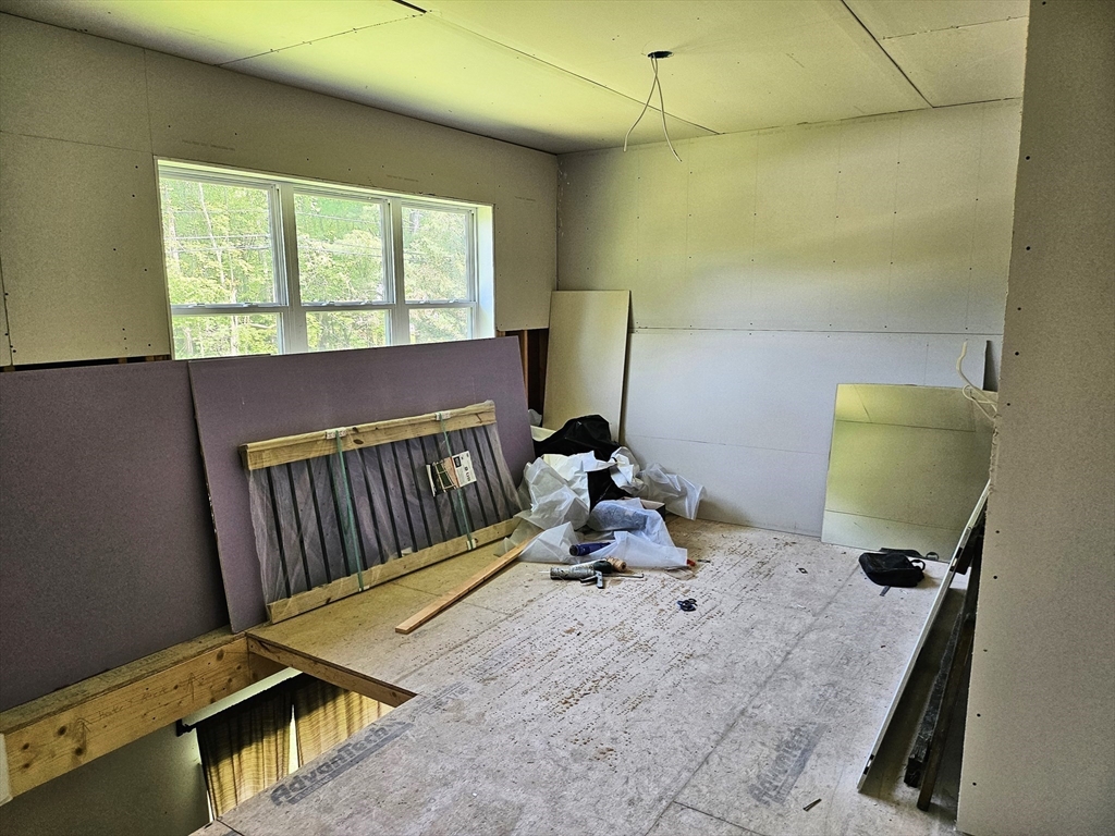 383 Porter Road East Longmeadow, MA 01028 - Photo 12 of 33 Gallery Image 12