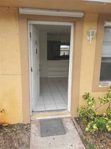 $1,100 | 6604 Miramar Avenue, Unit B, Fort Pierce, FL 34951