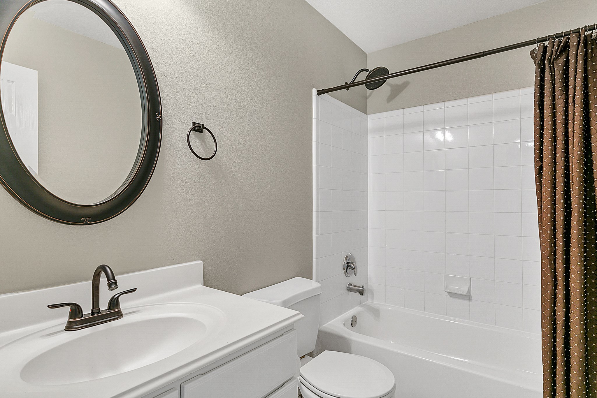 2331 Old Ox Road Spring, TX 77386 - Photo 15 of 16 Guest bathroom