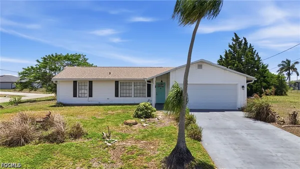 $289,000 | 18 Northwest 26th Terrace, Cape Coral, FL 33993